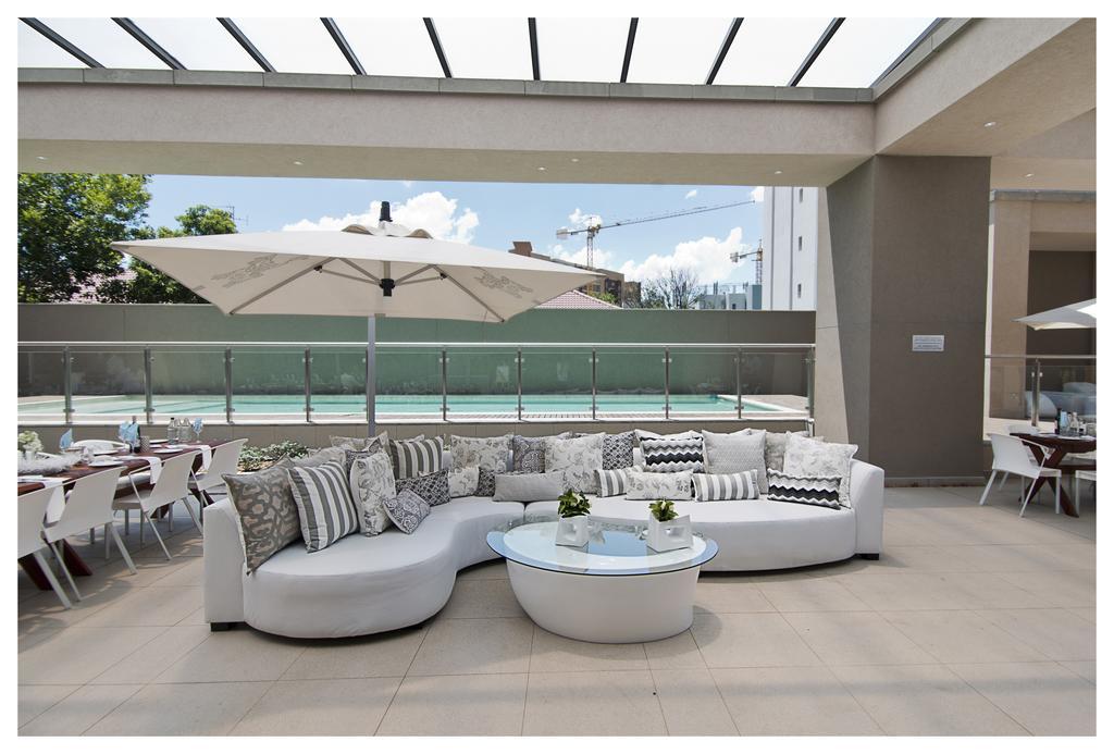 Sandton Skye Johannesburg Luxury Apartment Exterior photo